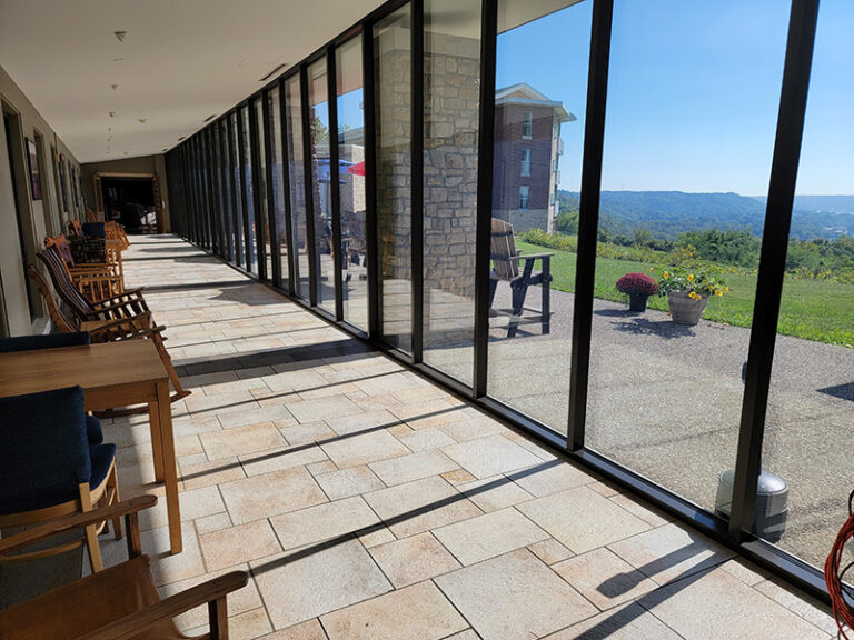 clifty-inn-overlook-hallway-lounge.jpg